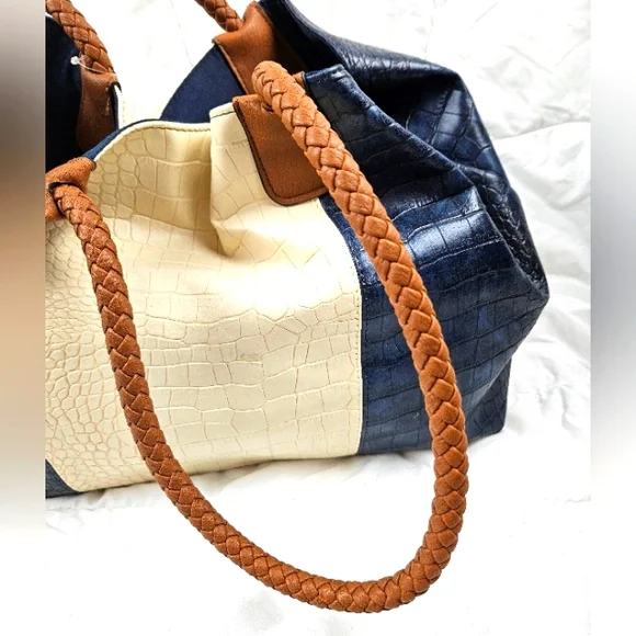 Faux leather tote bag - Picture 9 of 9